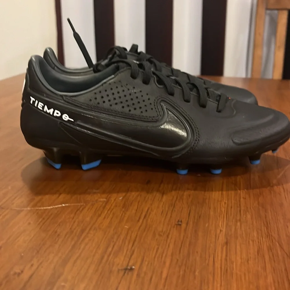 Nike Tiempo Legend 9 Pro FG Soccer Cleats shoes DA1175 001 Mens 6 / Womens 7.5